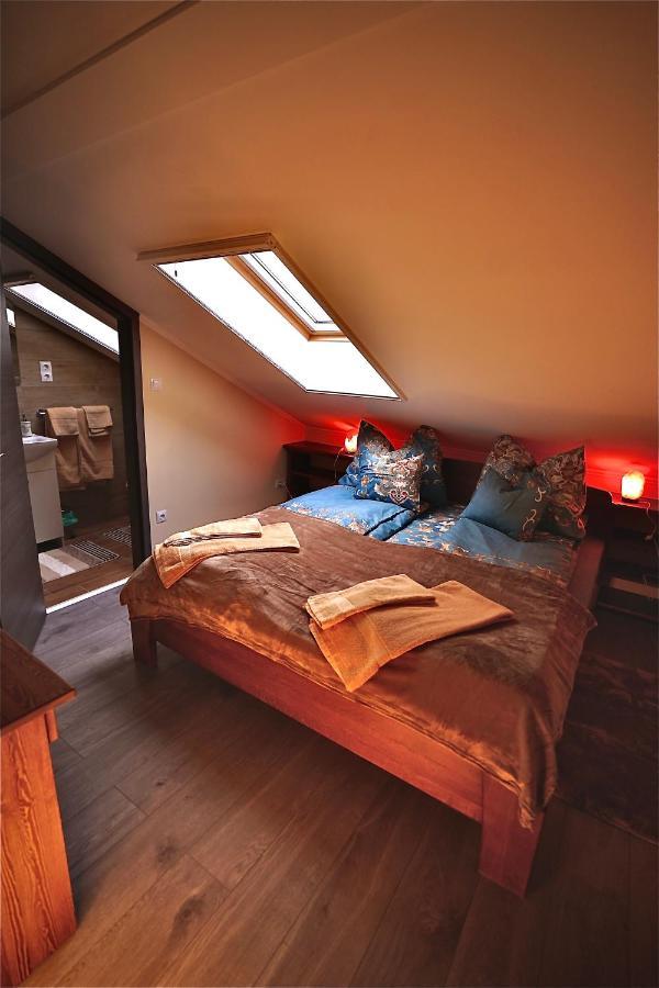Bacchus Pub Es Panzio Bed & Breakfast Dunaharaszti Exterior foto