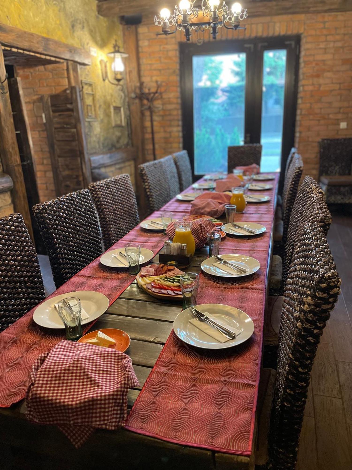 Bacchus Pub Es Panzio Bed & Breakfast Dunaharaszti Exterior foto